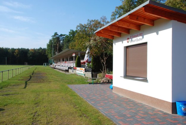 sportplatz miersdorf.jpg